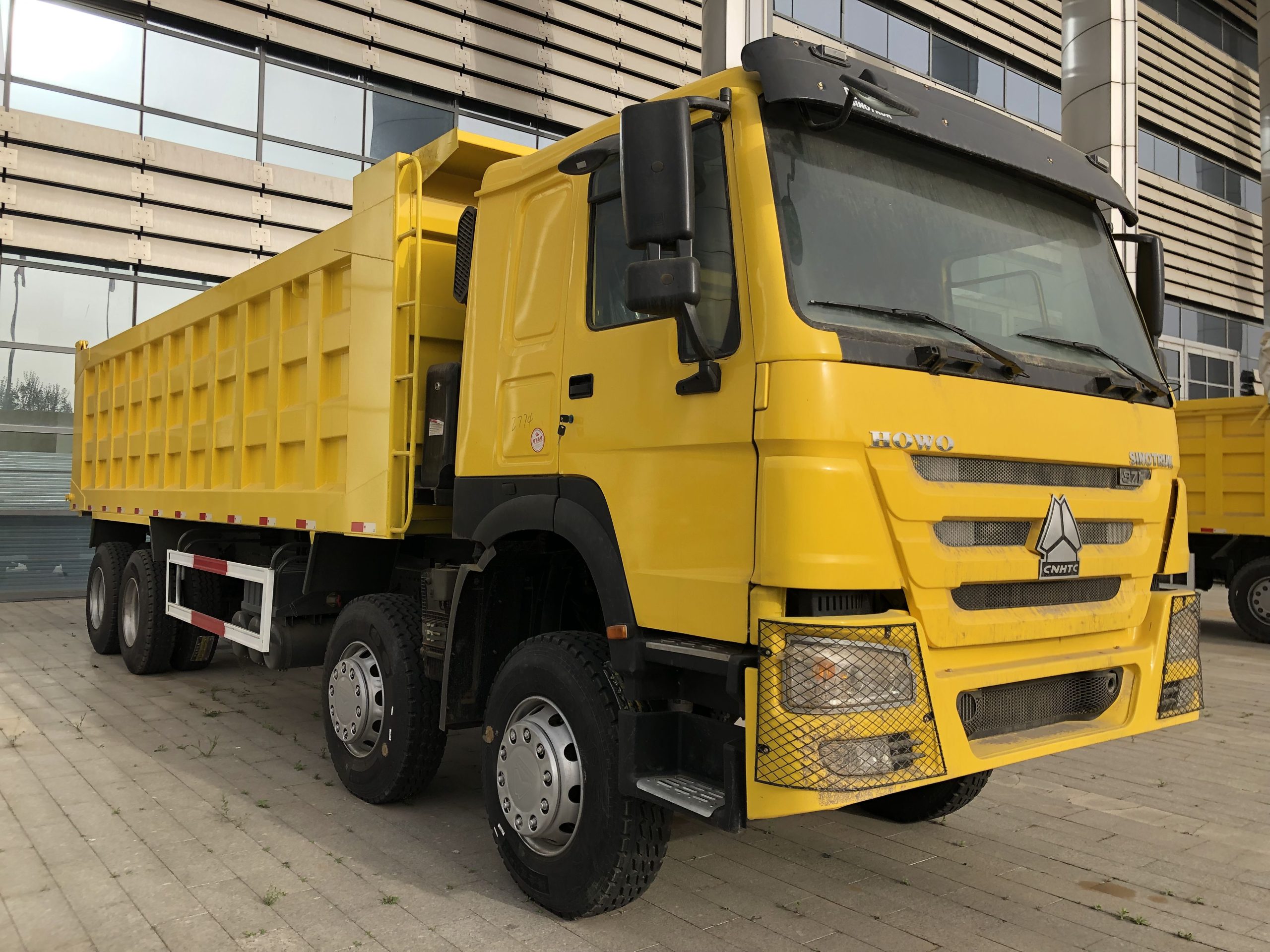 Used dump truck