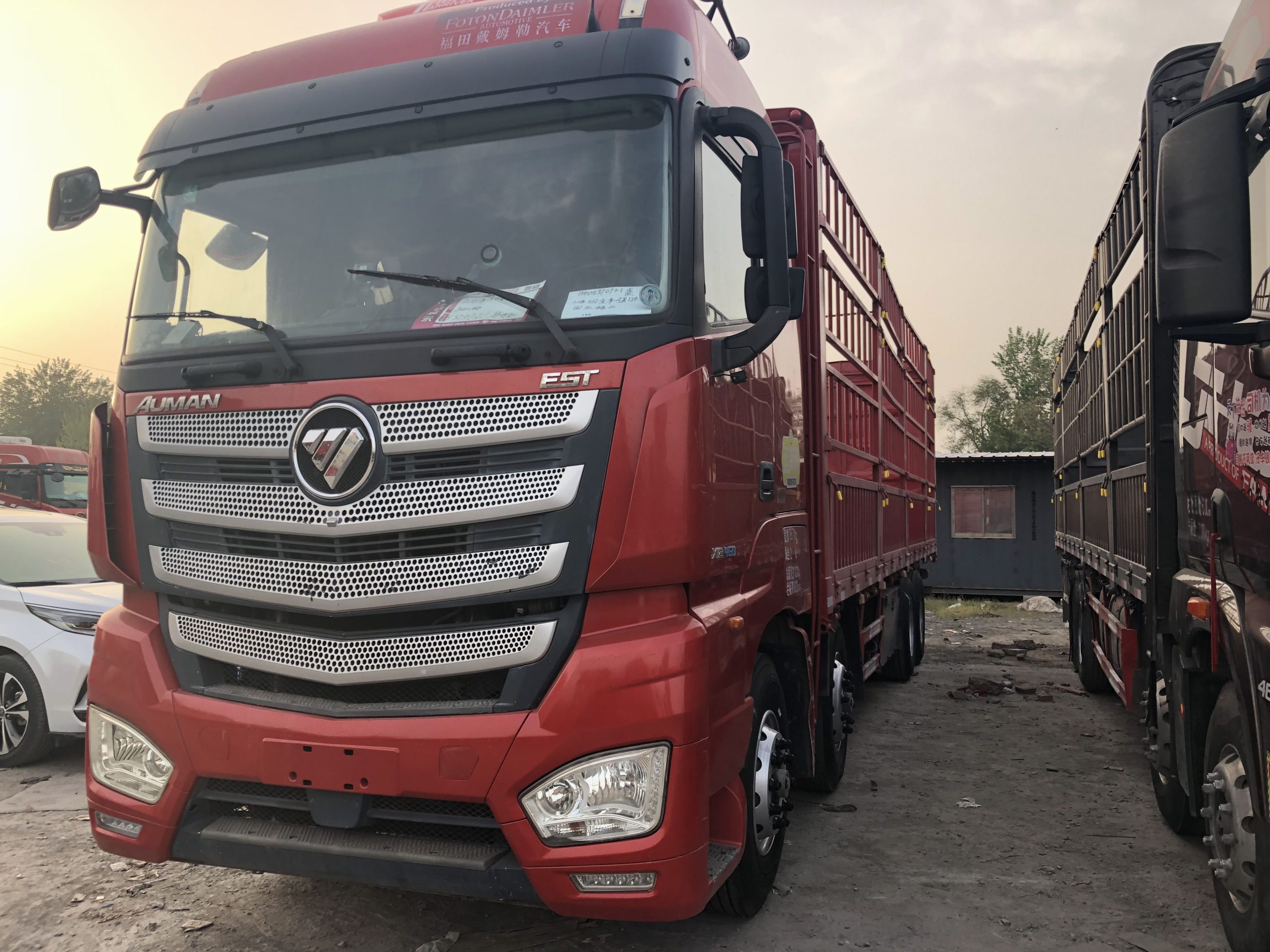 Used Auman 9.6m high sided truck