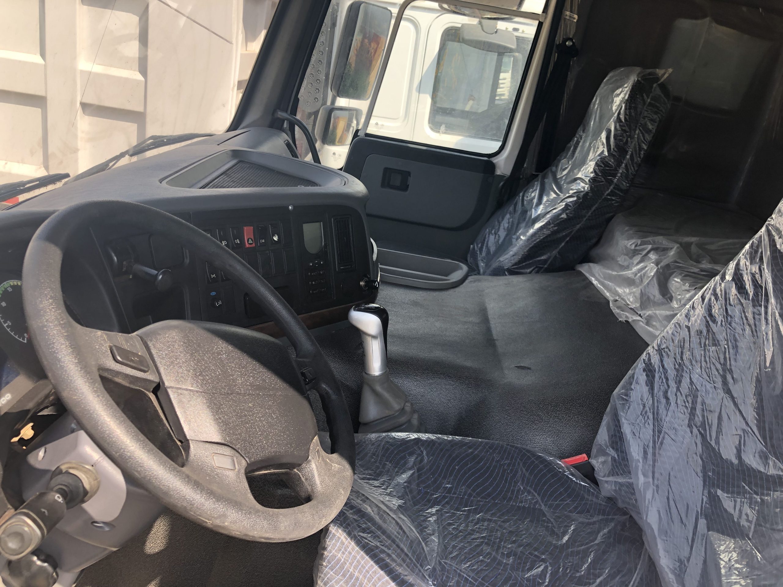Used dump truck