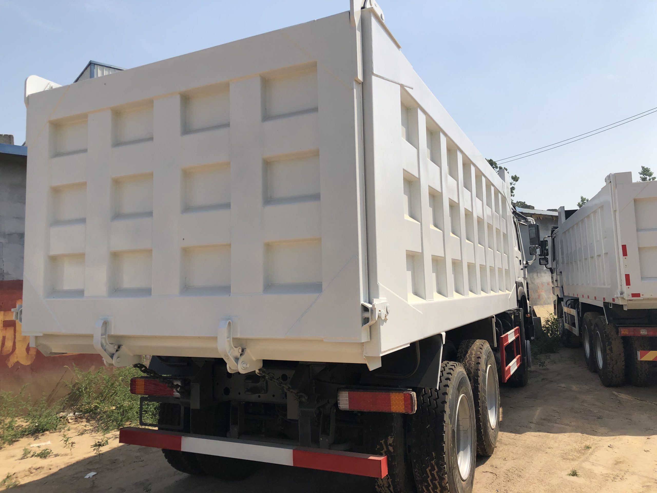 Used dump truck