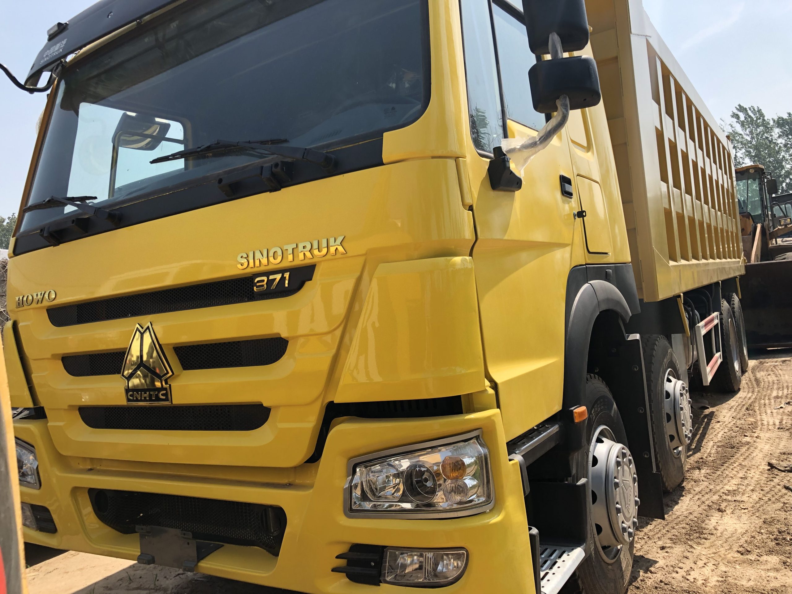 Used dump truck