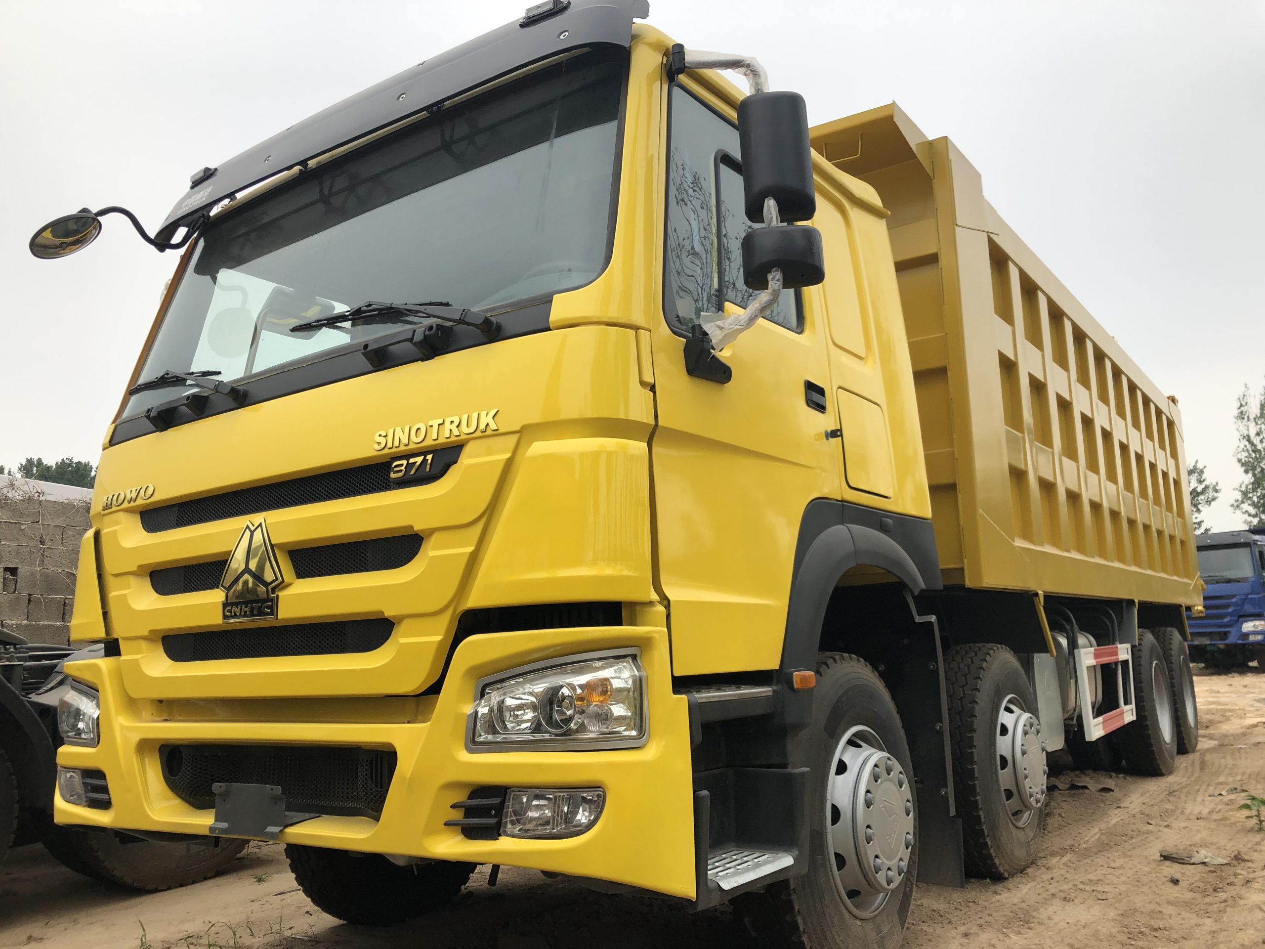 Used dump truck