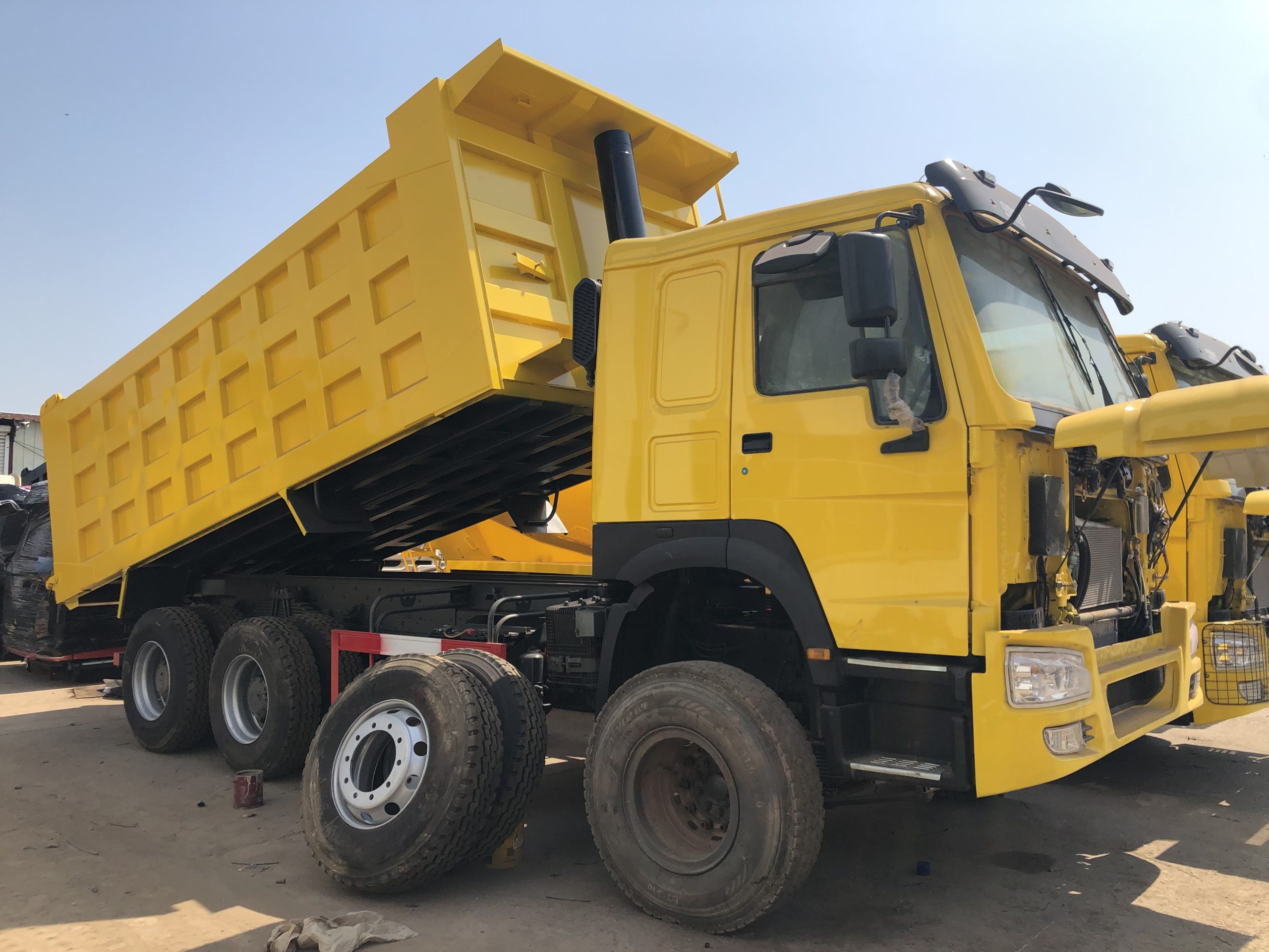 Used dump truck