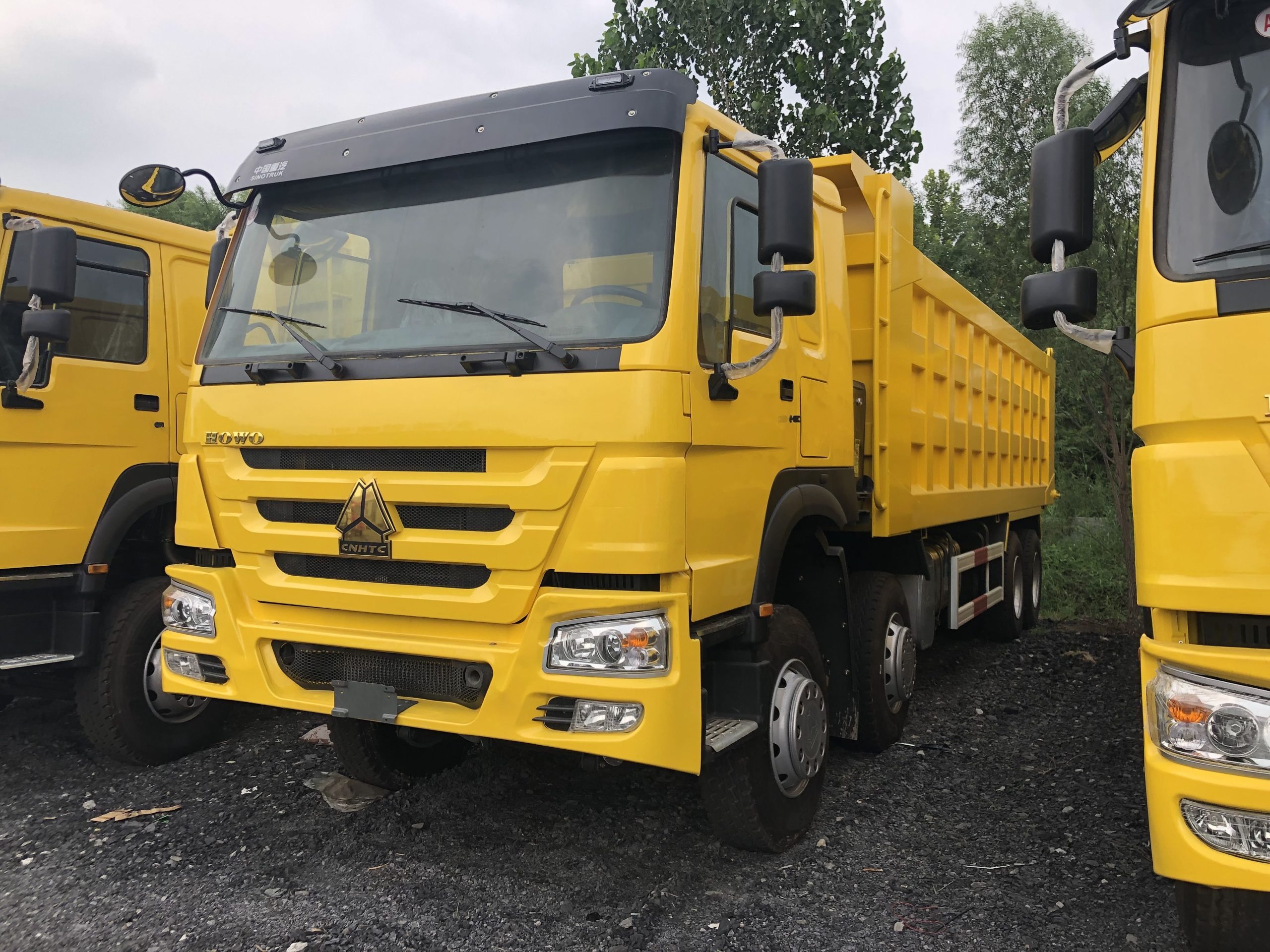 HOWO 8*4 375 dump truck
