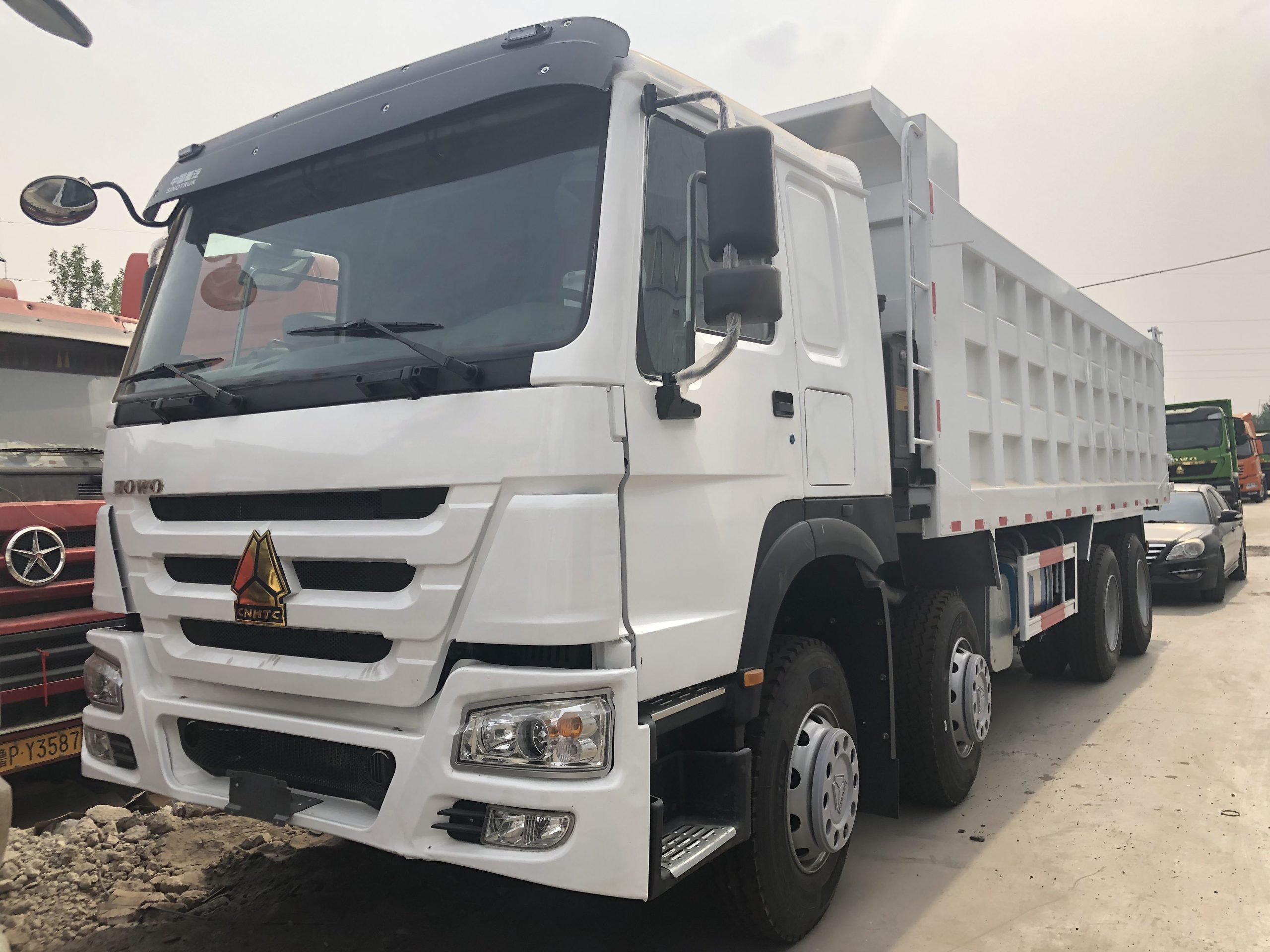 Used dump trucks