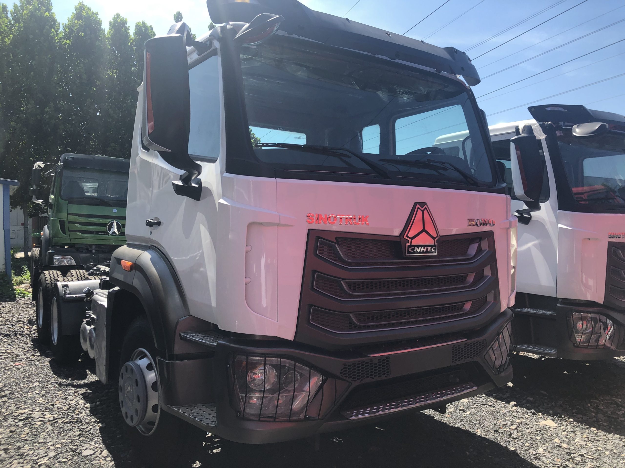 Used tractor truck