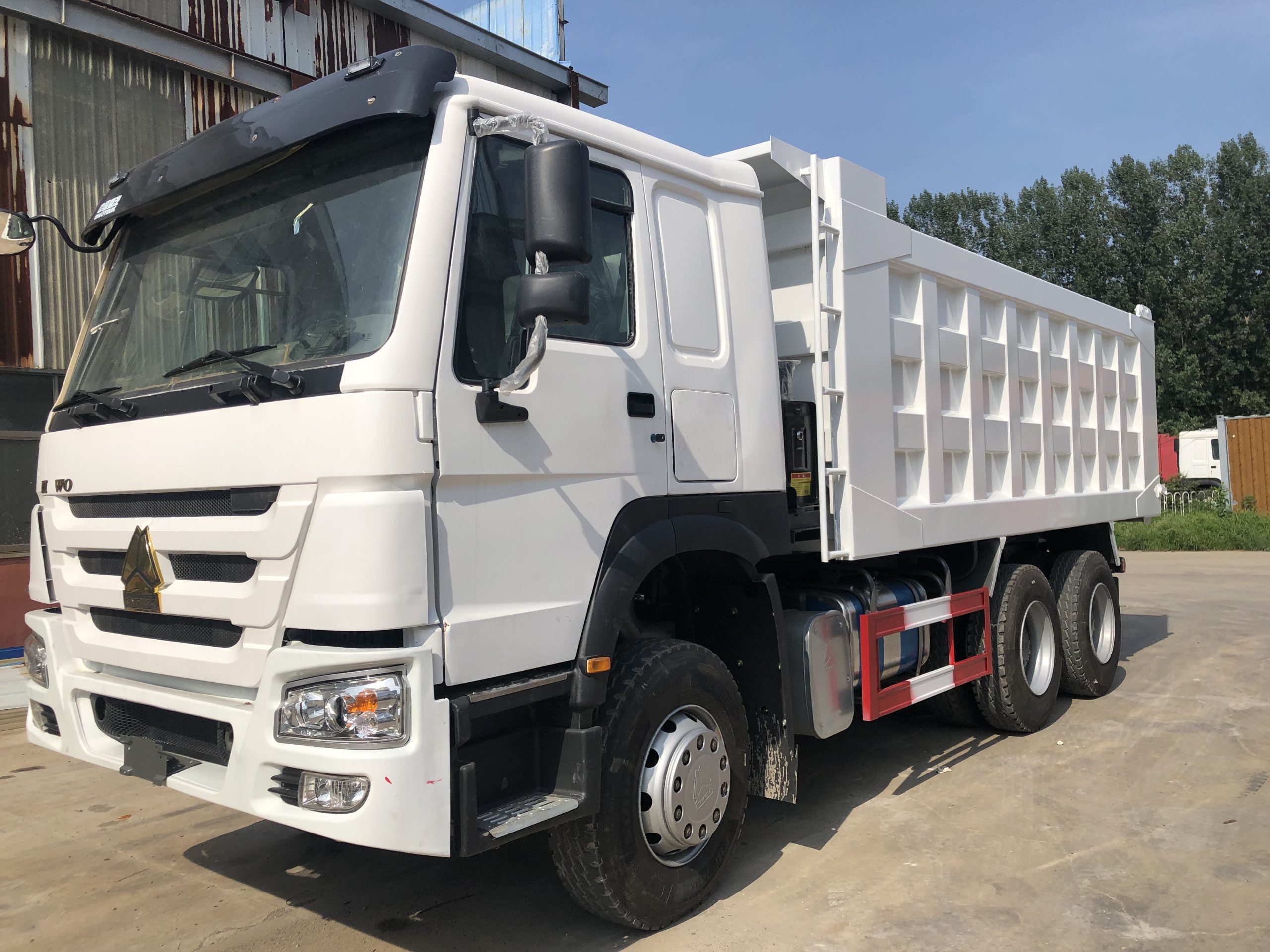 Used dump trucks