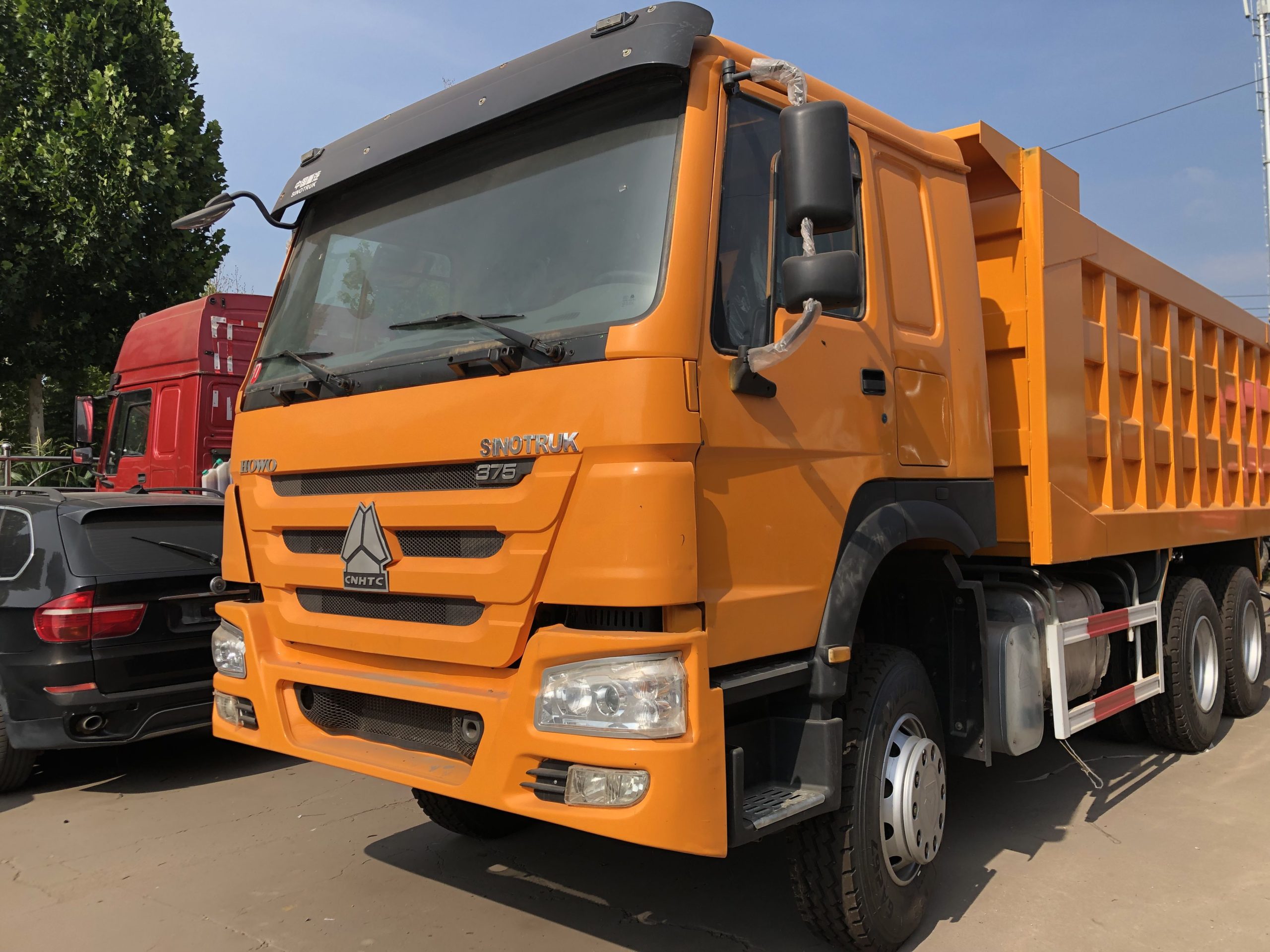 Used dump trucks
