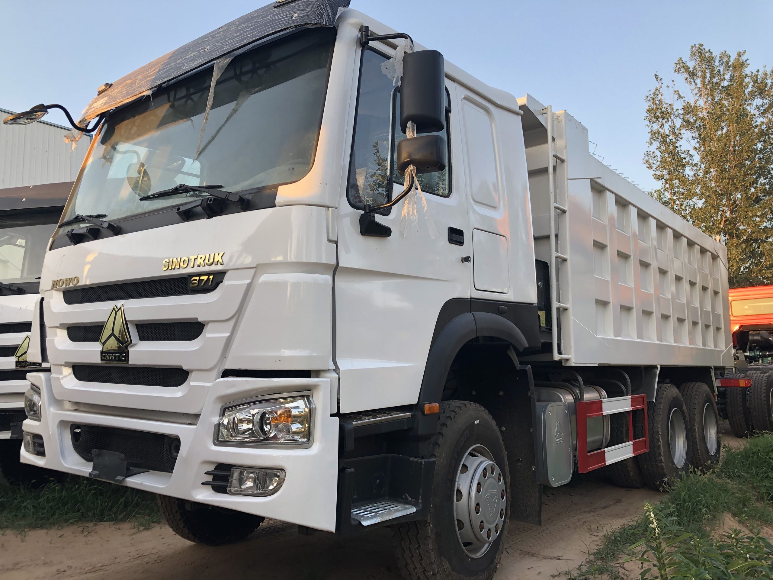 Used dump trucks