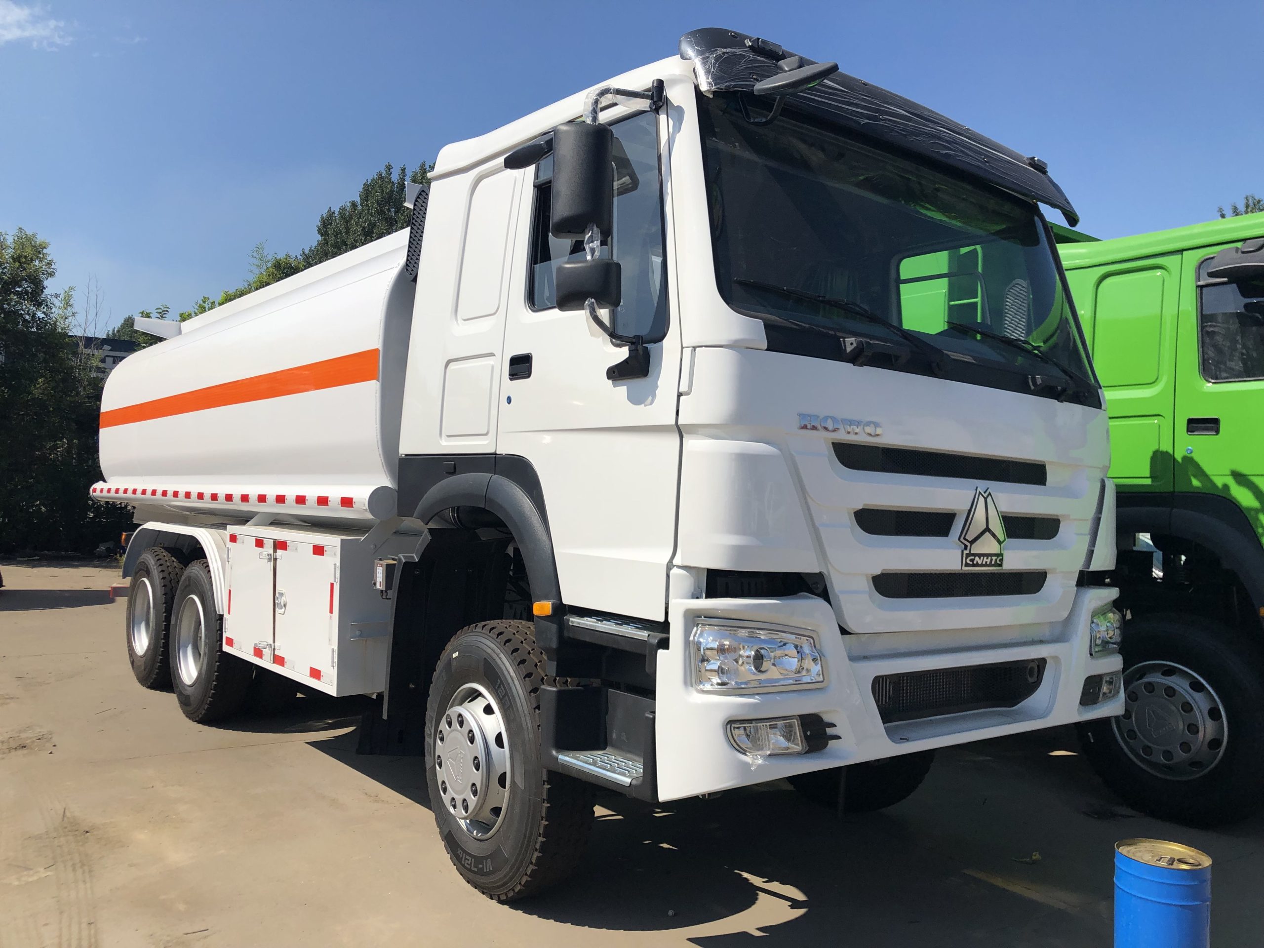 Refurbished water trucks and tank trucks