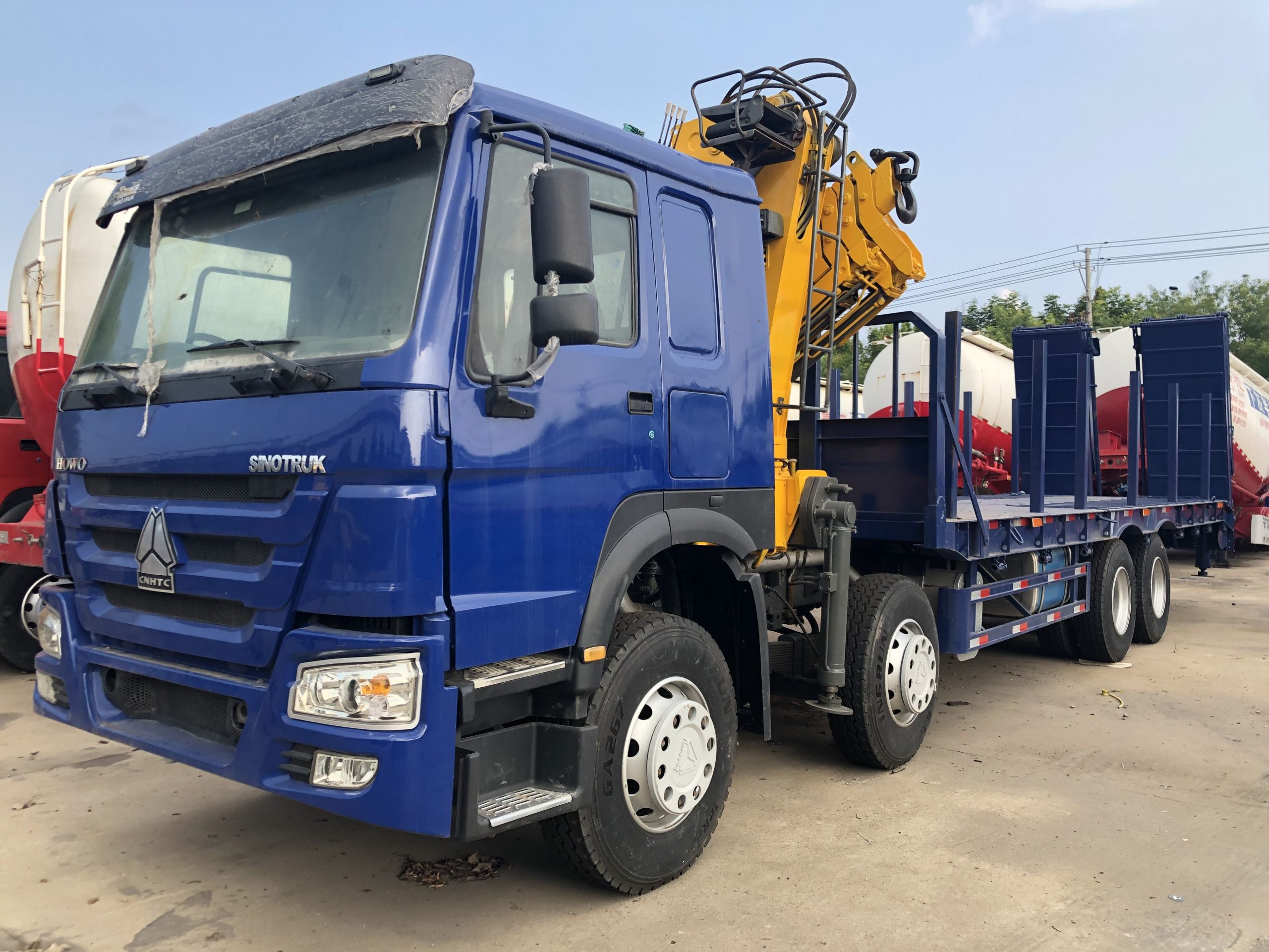 Used dump trucks