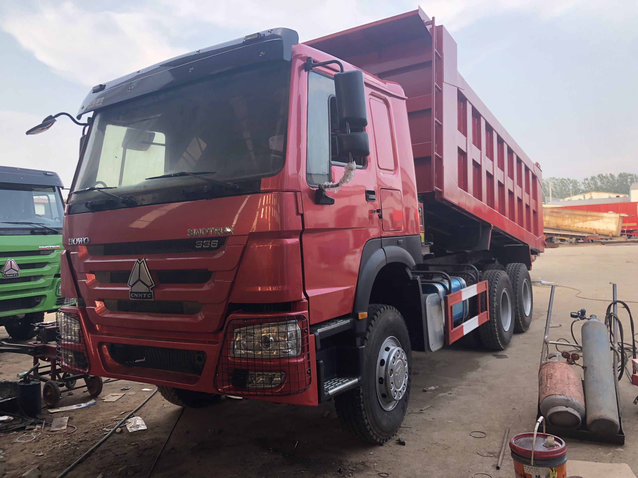 Used dump truck
