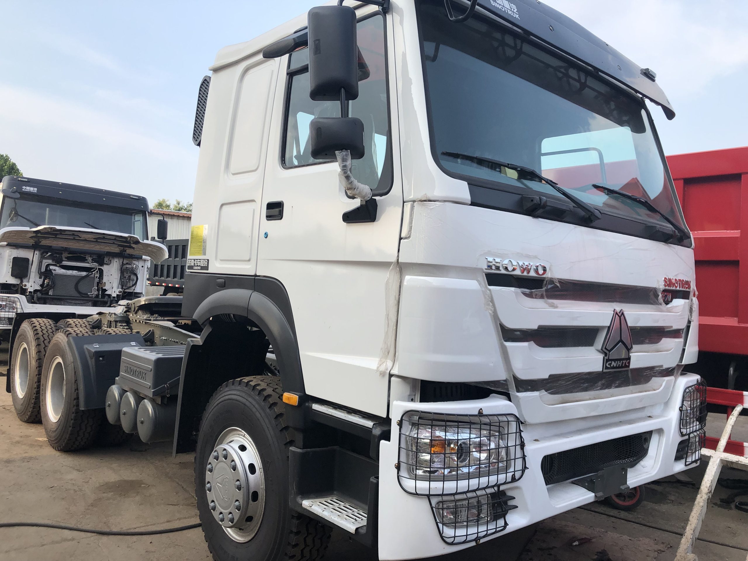 Used tractor truck