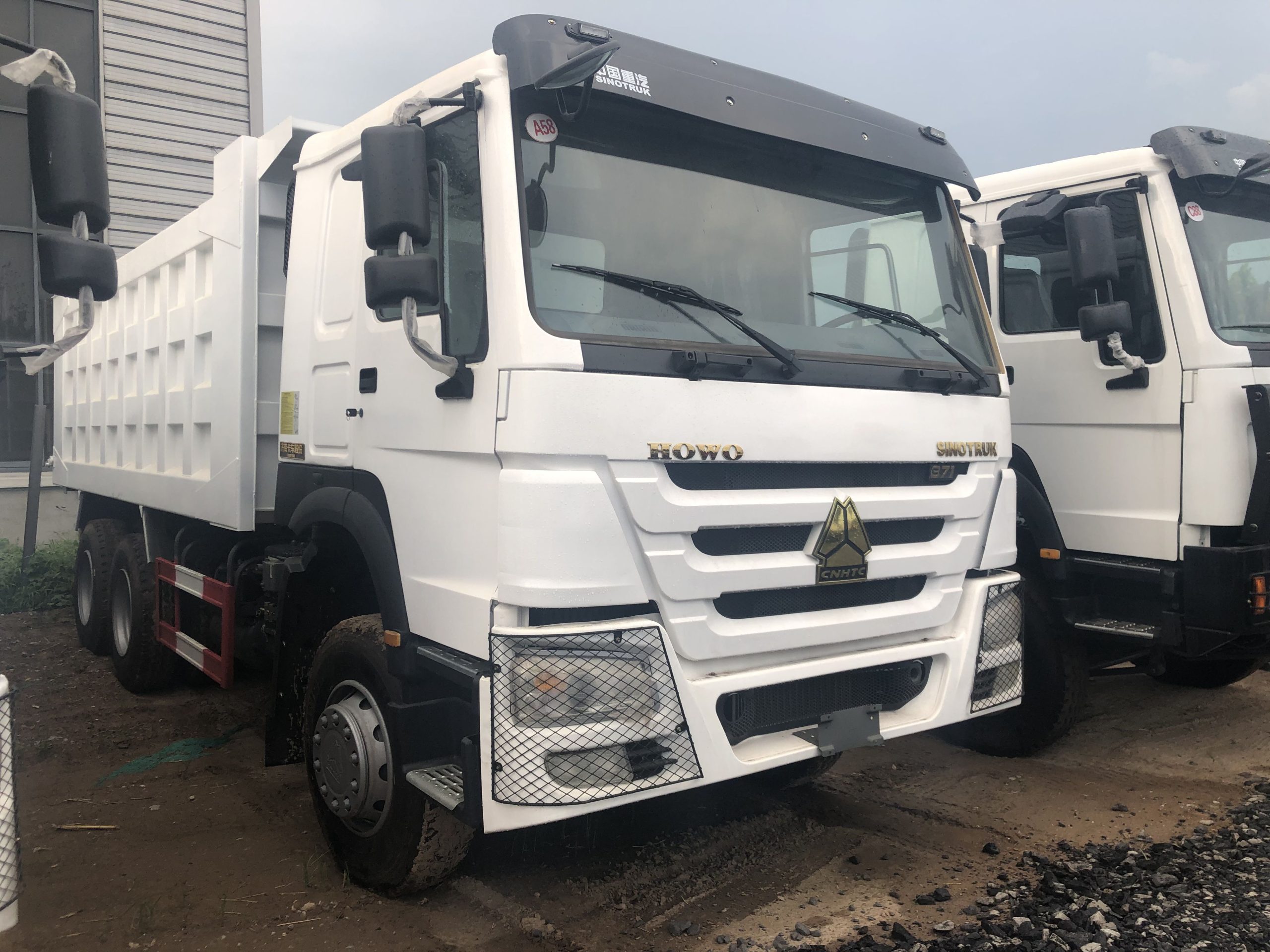 Used dump truck