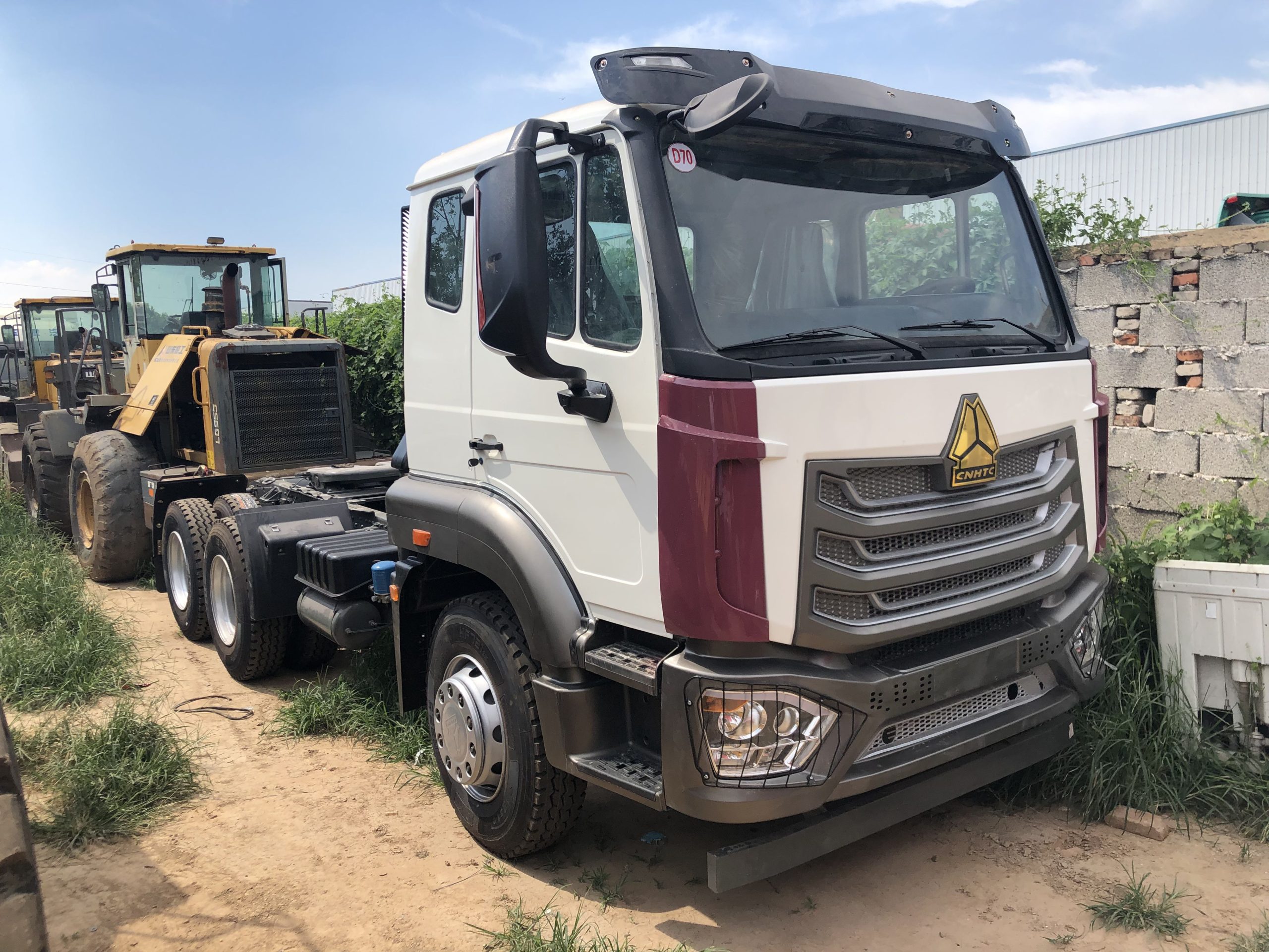 Used tractor truck