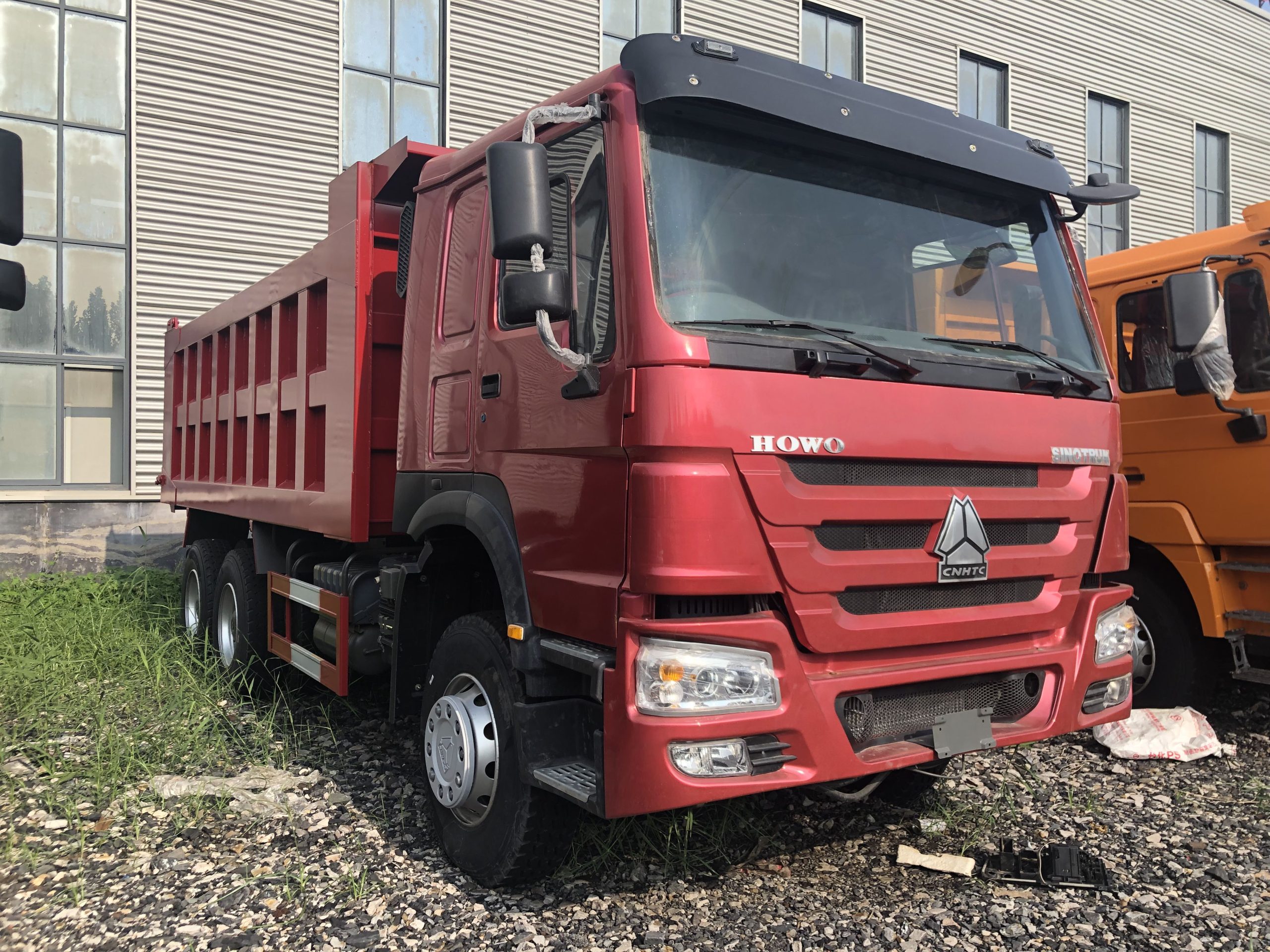 Used dump trucks