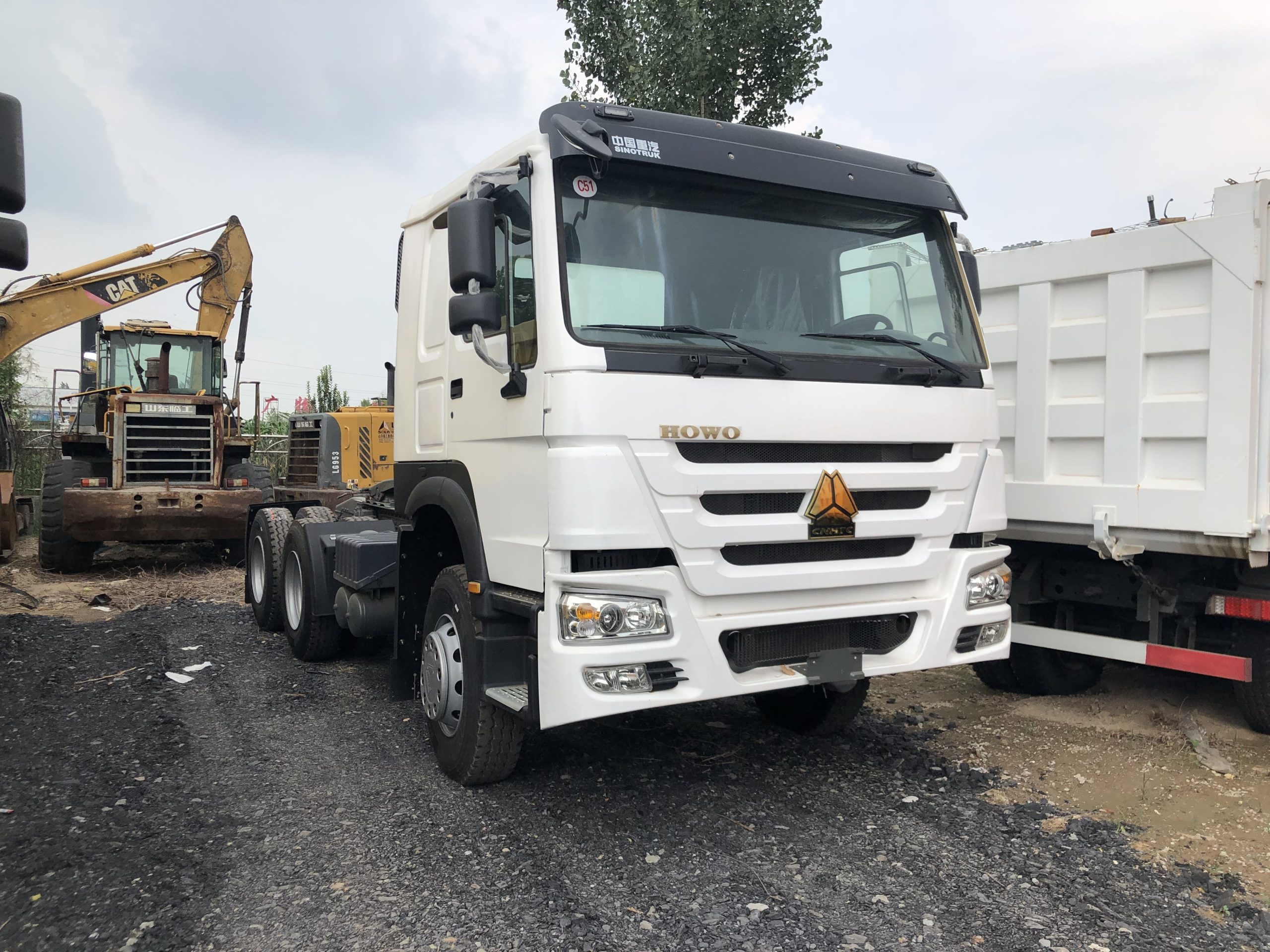 Used tractor head