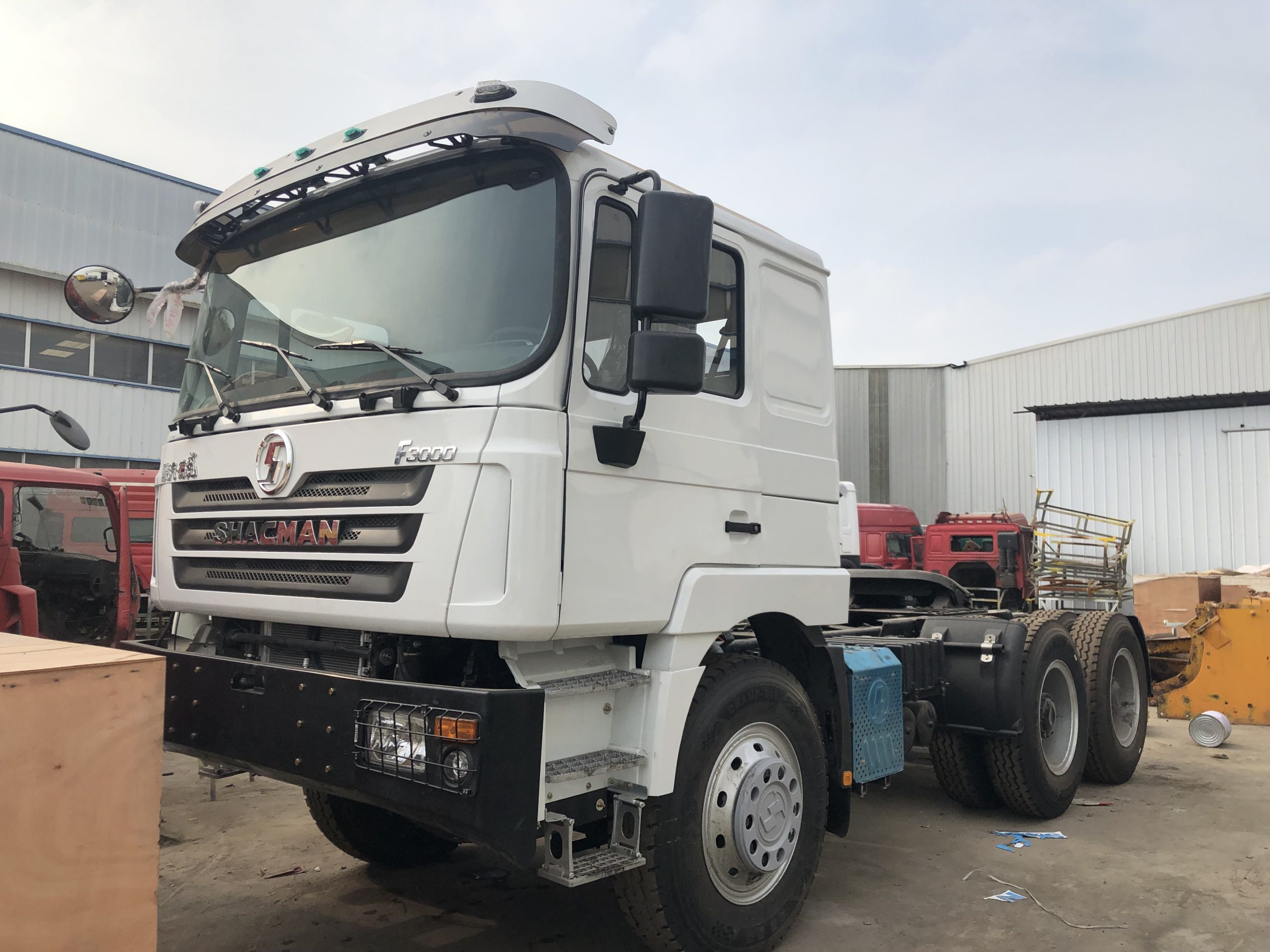 Refurbished Shacman tractor
