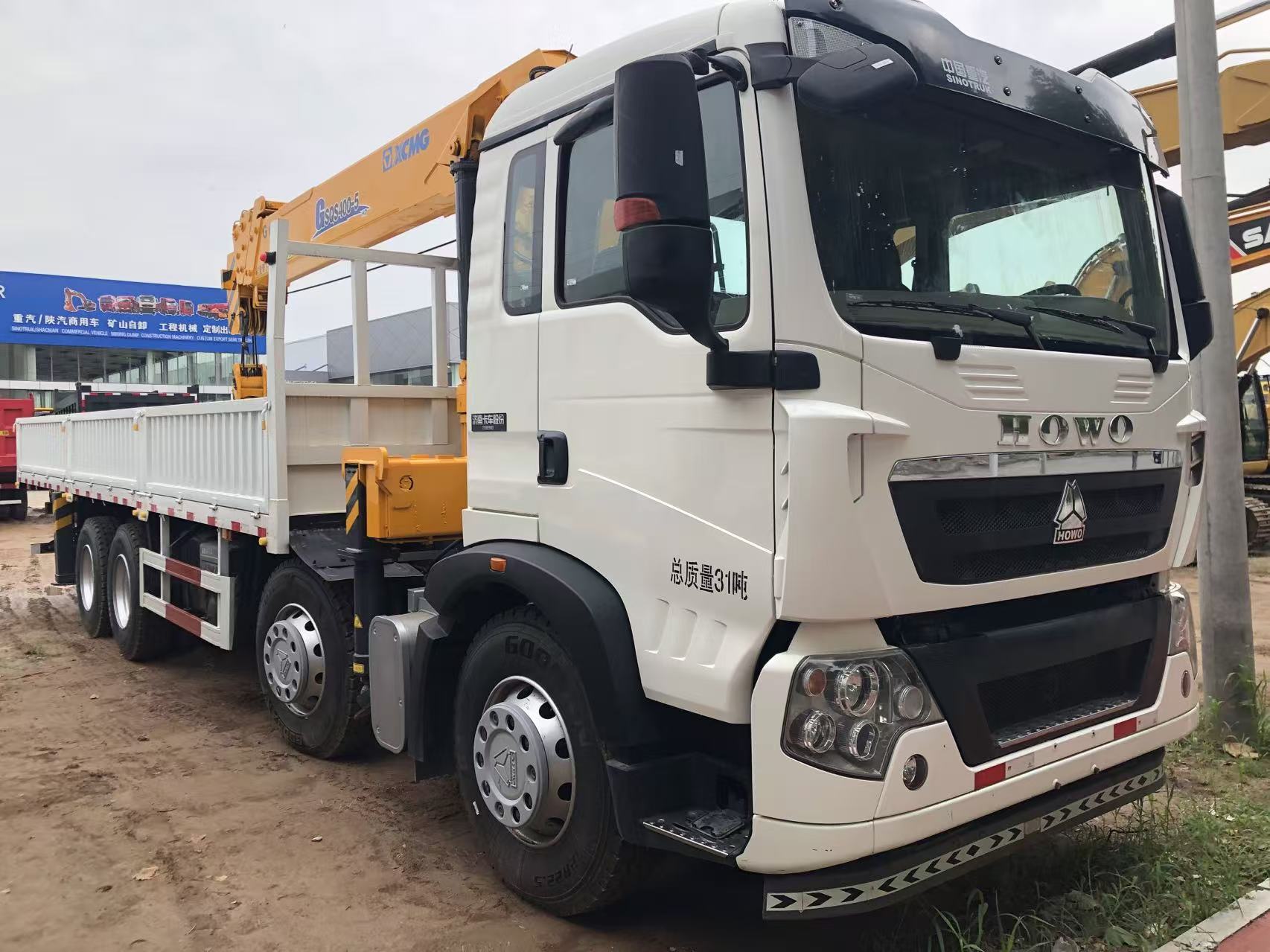 Refurbished truck crane