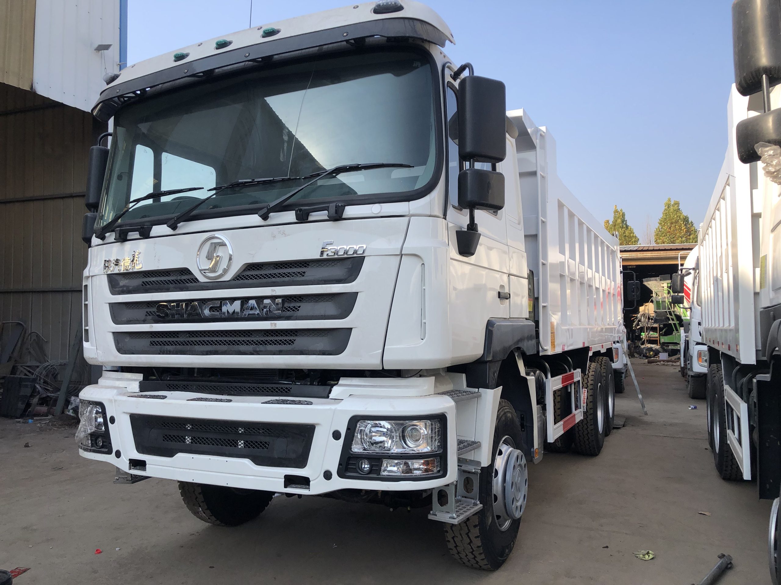 SHACMAN F3000 dump truck