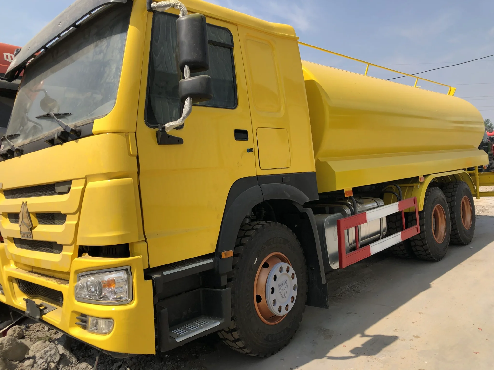 water spray truck for agriculture2