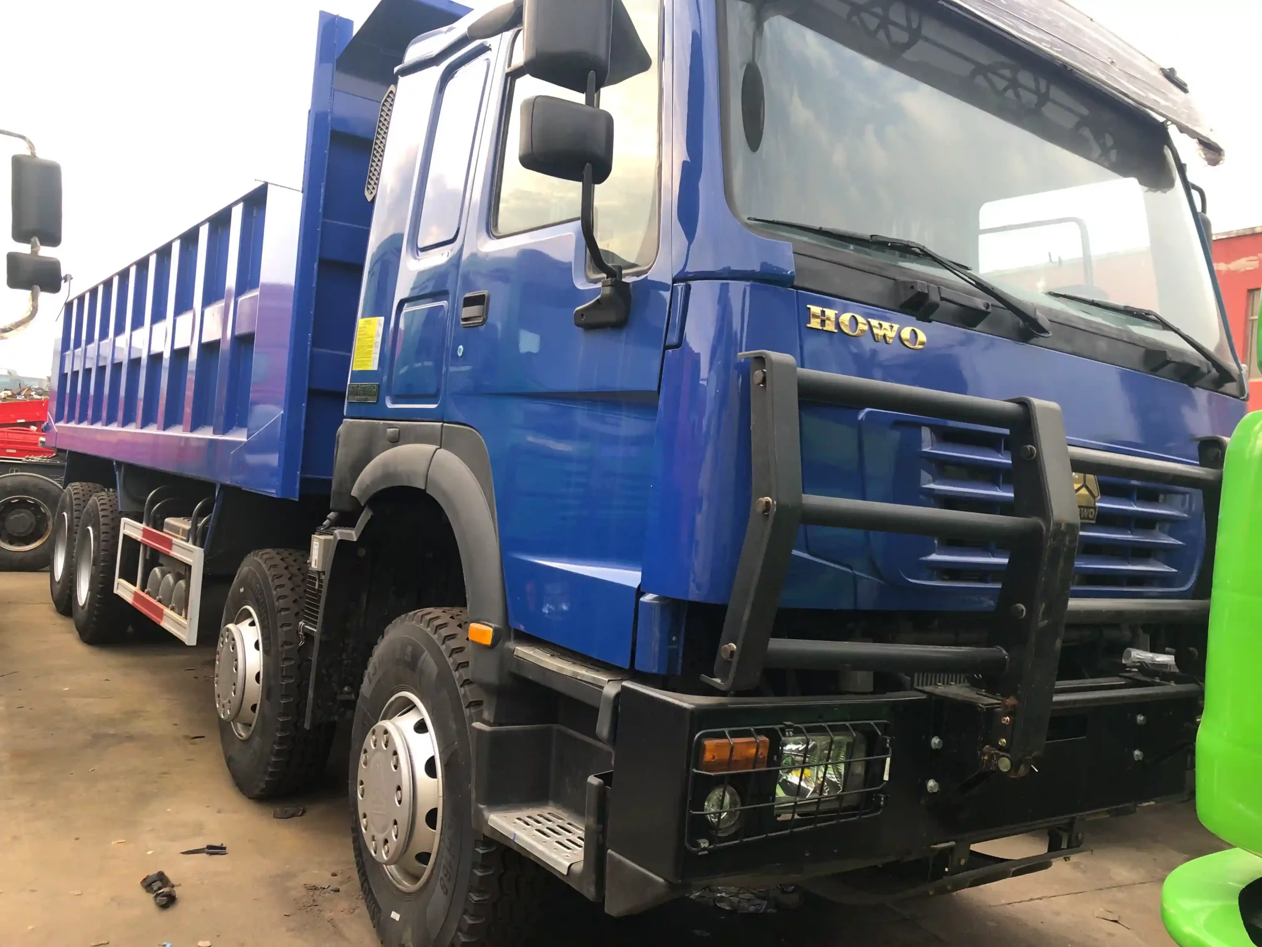 Refurbished Dump Blue Truck